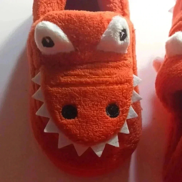 Cartoon cushion shoes..size kids 10. Hypoallergenic and NWT - Picture 3 of 3